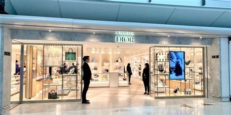 christian dior hong kong address.